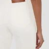 Blugi elastici Alina în alb spălat Blugi elastici Alina în alb spălat