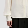 Cămașă cu detaliu bib în culoarea ivoriu Cămașă cu detaliu bib în culoarea ivoriu