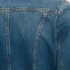 Jachetă din denim în nuanță de albastru mediu Jachetă din denim în nuanță de albastru mediu