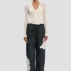 Pantaloni cargo cu imprimeu floral în albastru închis Pantaloni cargo cu imprimeu floral în albastru închis