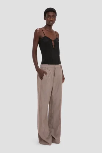 Pantaloni cu talie plisată în culoarea limestone