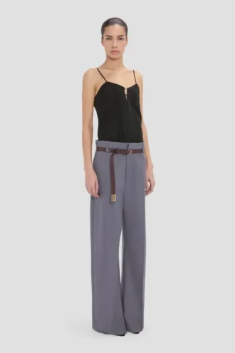 Pantaloni drepți cu pliuri, în culoarea flint
