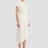 Rochie cu umeri răsuciți, culoare ivoriu Rochie cu umeri răsuciți, culoare ivoriu