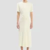 Rochie midi Bela în culoarea ivoriu strălucitor Rochie midi Bela în culoarea ivoriu strălucitor