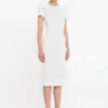 Rochie tip tricou ajustată, de culoare ivoriu Rochie tip tricou ajustată, de culoare ivoriu