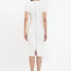 Rochie tip tricou ajustată, de culoare ivoriu Rochie tip tricou ajustată, de culoare ivoriu